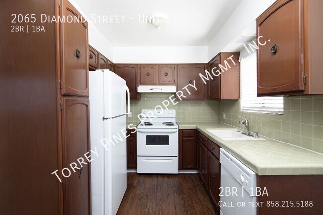 2065 Diamond St San Diego, CA 92109 photo 3