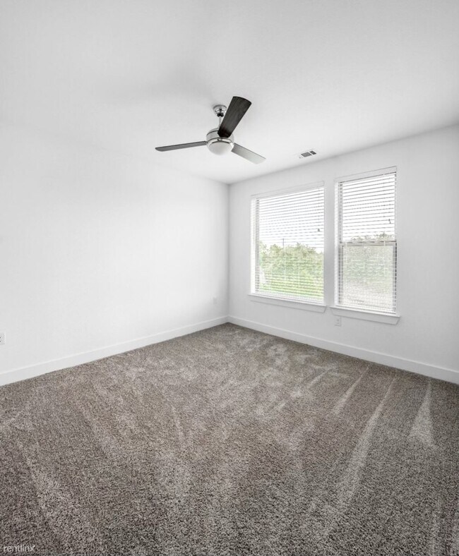 651 US-183 Hwy Leander, TX 78641 photo 4