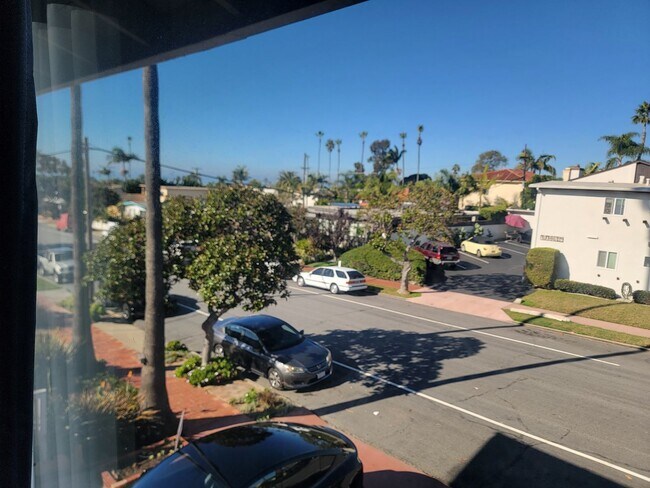 111 Avenida Aragon San Clemente, CA 92672 photo 3