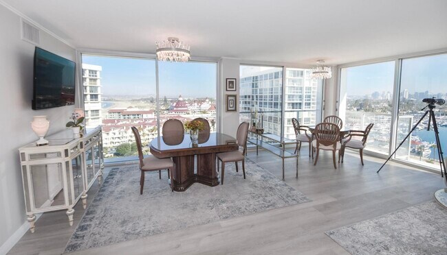 1730 Avenida Del Mundo Coronado, CA 92118 photo 4