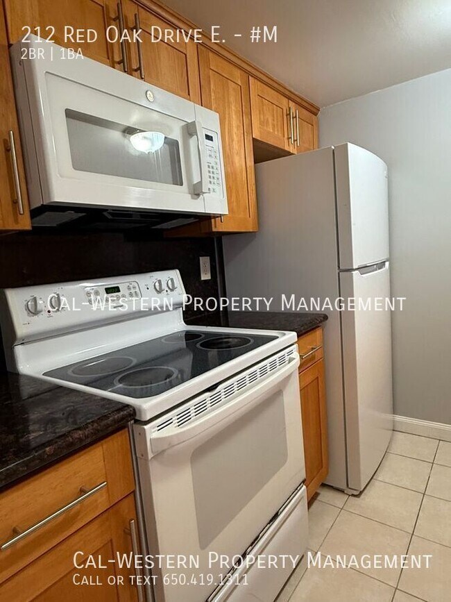 212 E Red Oak DR K photo 4