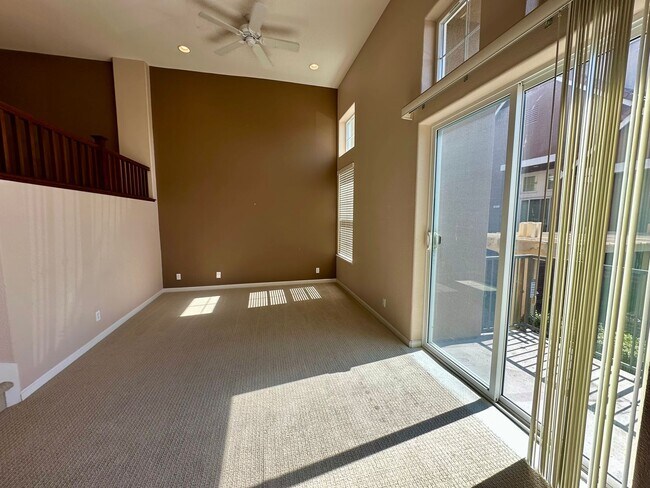 1074 Tourmaline Terrace, Union City, CA 94587 photo 2