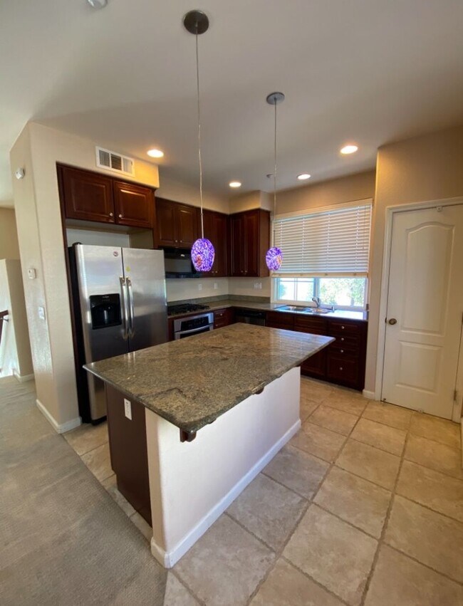 1074 Tourmaline Terrace, Union City, CA 94587 photo 5