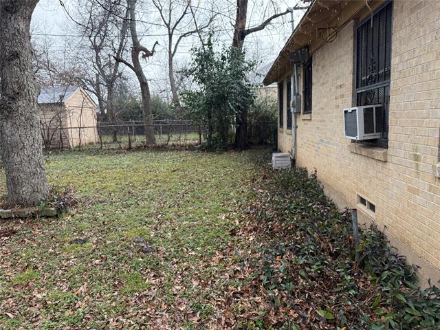 1018 East Waco Avenue, Dallas, TX 75216 photo 4