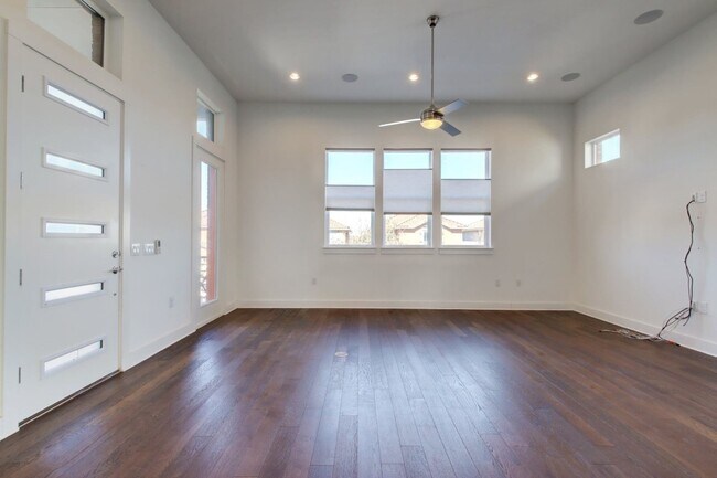 6133 Seville Dr Austin, TX 78724 photo 5