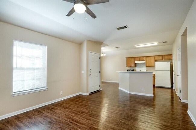 3201-E El Salido Pkwy photo 3