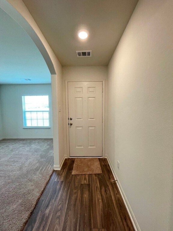 313 Cres Park Dr Jarrell, TX 76537 photo 2