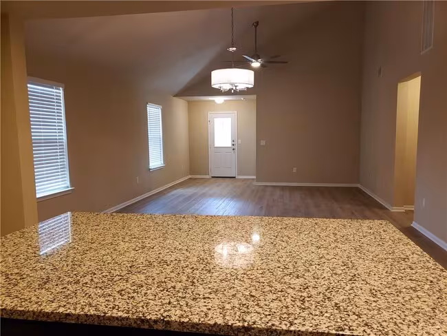 14909 Custis Lane, Austin, TX 78725 photo 4