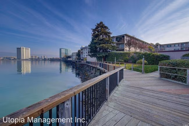 1 Captain Drive, Emeryville (Condo) photo 5