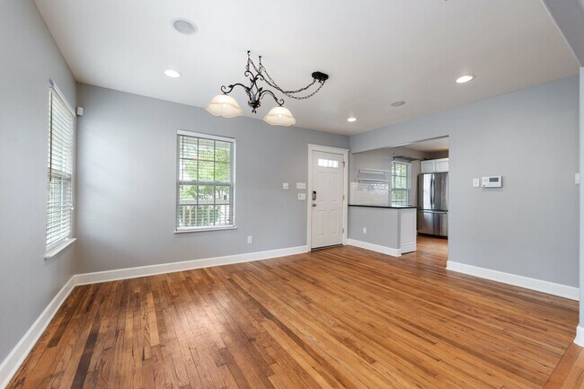 5513 Avenue F Austin, TX 78751 photo 4