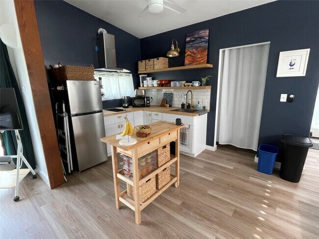 4421 Bellvue Ave Austin, TX 78756 photo 5