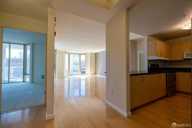 88 King St San Francisco, CA 94107 photo 2
