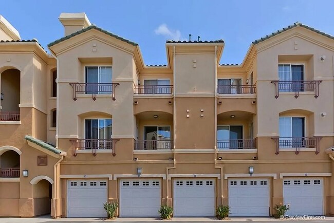 12362 Carmel Country Rd San Diego, CA 92130 photo 2