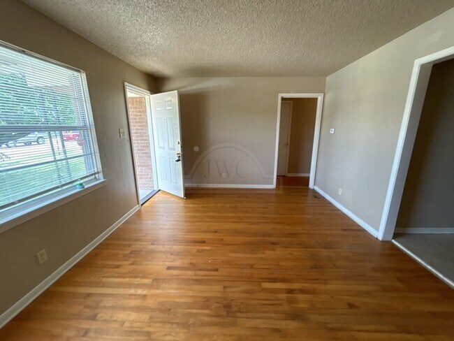 1315 Jefferis Ave Killeen, TX 76543 photo 5