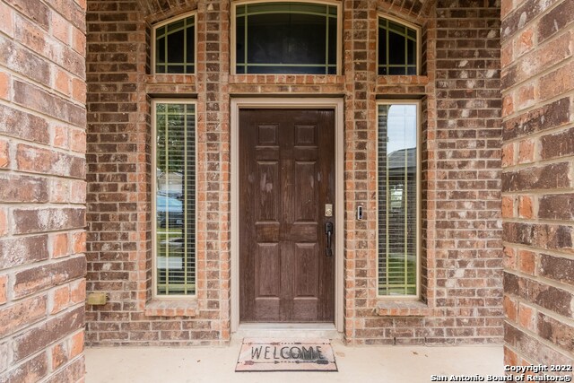 1303 Crane Ct San Antonio, TX 78245 photo 2