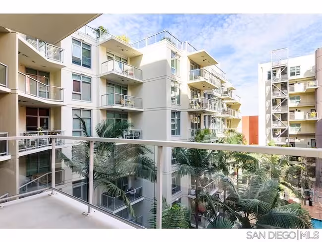 1431 Pacific Hwy San Diego, CA 92101 photo 4
