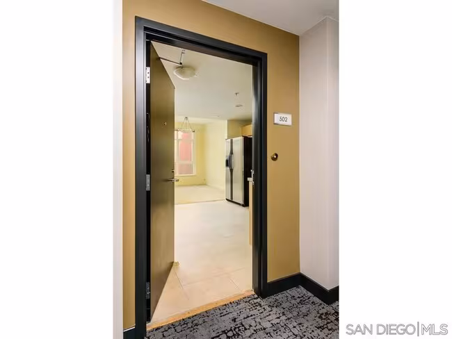 1431 Pacific Hwy San Diego, CA 92101 photo 2