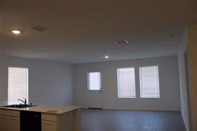 4048 Arklow St Crowley, TX 76036 photo 5