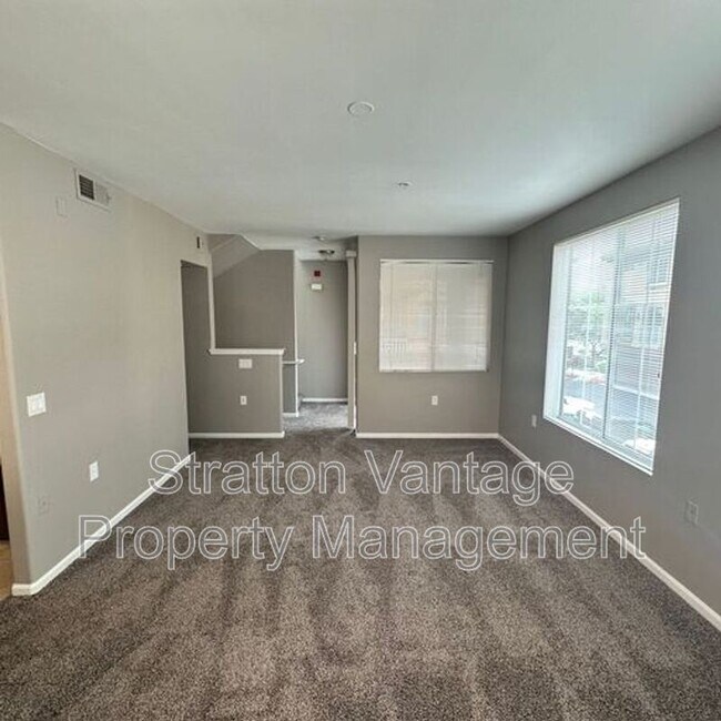 1920 E Bell Rd Phoenix, AZ 85022 photo 3