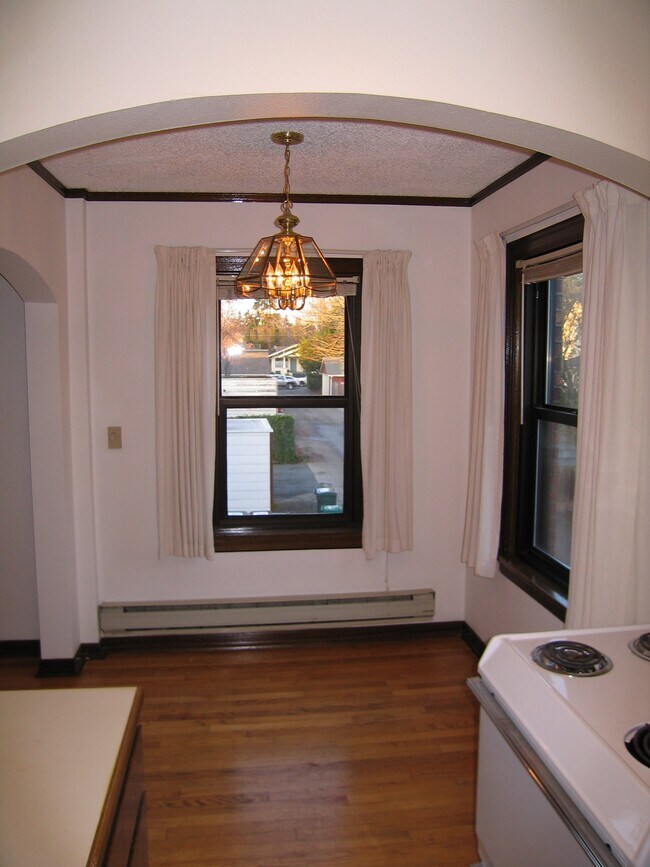 7914 Densmore Ave N Seattle, WA 98103 photo 4
