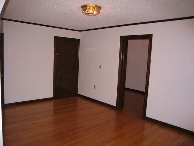 7914 Densmore Ave N Seattle, WA 98103 photo 3