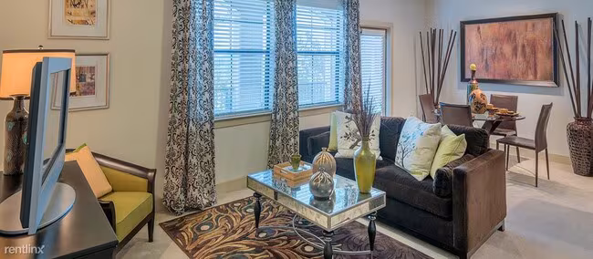 1400 N State Hwy 360 Mansfield, TX 76063 photo 5