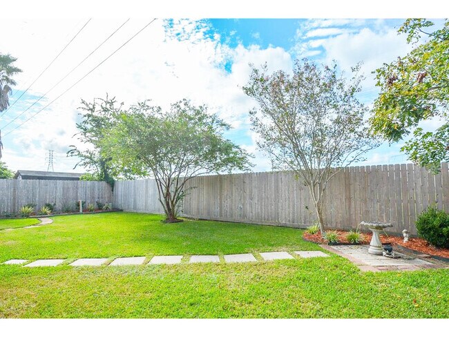 23035 S Waterlily Dr Richmond, TX 77406 photo 2