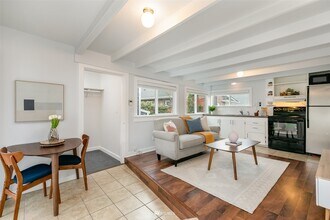 353 Northwest 89th Street, Seattle, WA 98117 photo 4