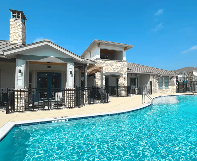 The Lantana Apartments photo 5