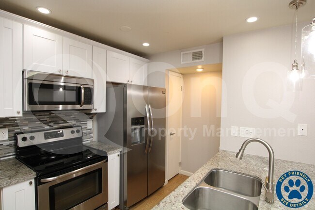 30 E Brown Rd Mesa, AZ 85201