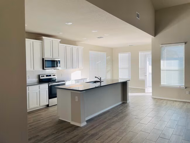 10032 Adams Lane, Providence Village, TX 76227 photo 3
