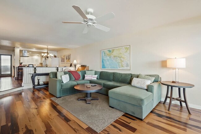 239 S Helix Ave Solana Beach, CA 92075 photo 5