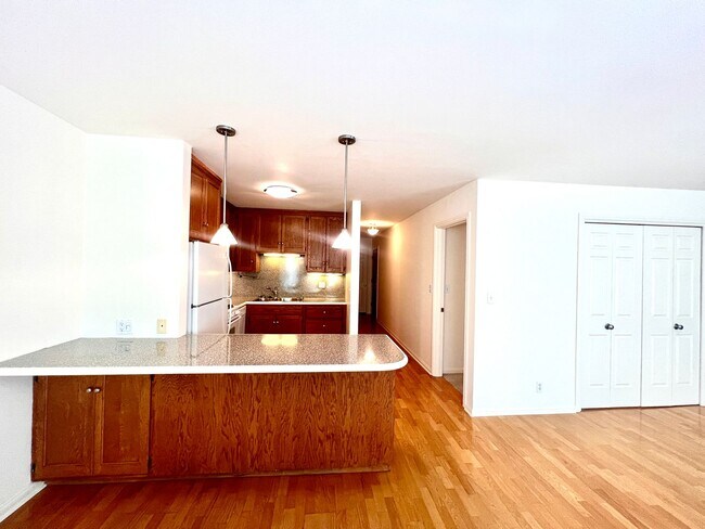 10 Alvarado Street, San Francisco, CA 94110 photo 3