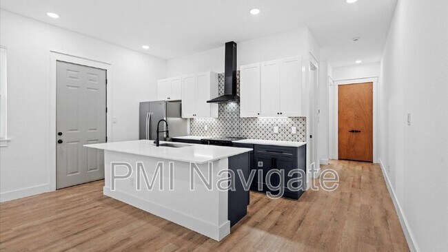 820 S Walters St San Antonio, TX 78203 photo 5