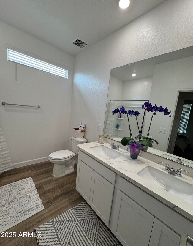 17712 W Sanna St Glendale, AZ 85355 photo 4