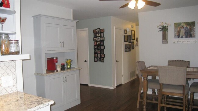 2005 Redwood Place, Denton, TX 76209 photo 4
