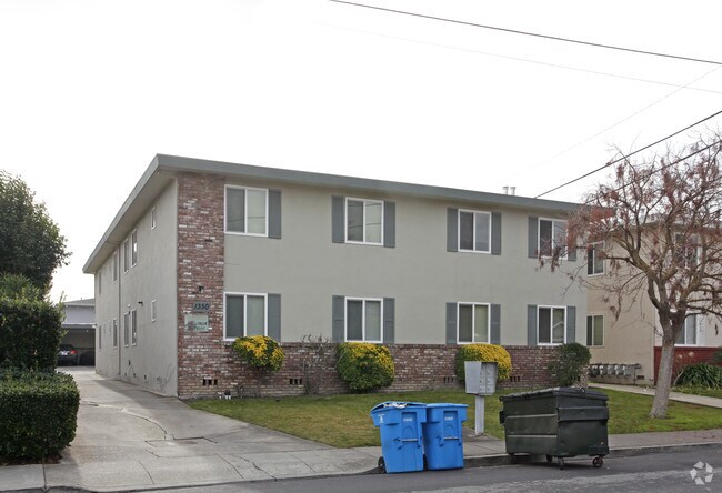 1350 Warburton Avenue, Santa Clara, CA 95050 photo 4