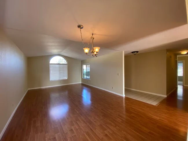 1445 Drolette Way Benicia, CA 94510 photo 3