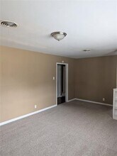 5453 Wayside Avenue, Fort Worth, TX 76134 photo 5