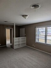 5453 Wayside Avenue, Fort Worth, TX 76134 photo 4