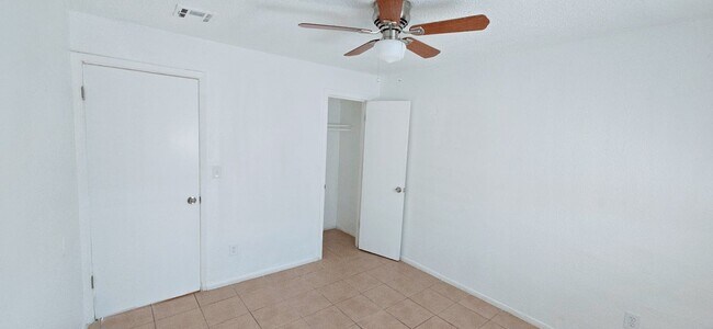2601 E Monte Cristo Ave Phoenix, AZ 85032 photo 5