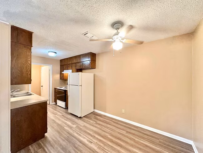 402 Skyline Ave Killeen, TX 76541 photo 5