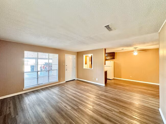 402 Skyline Ave Killeen, TX 76541 photo 3
