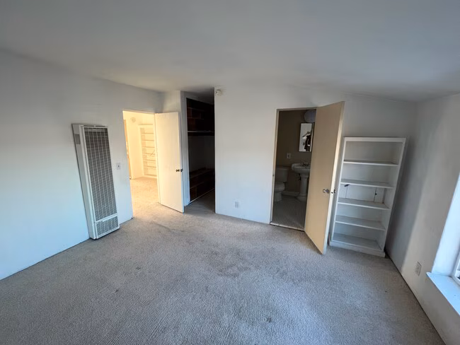 411 California Ave photo 3