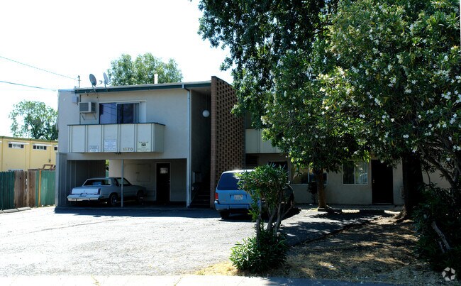 1670 Haller photo 3