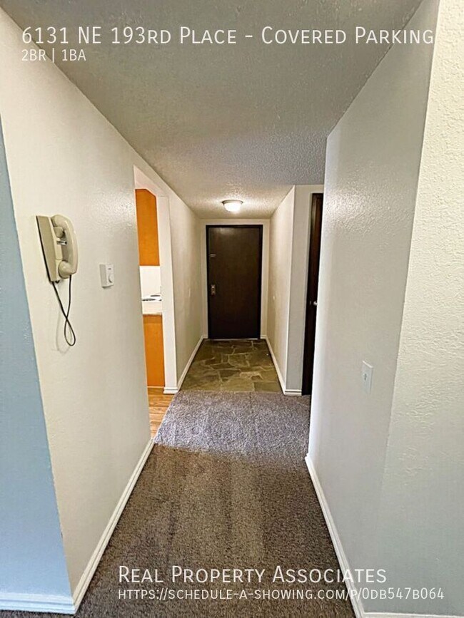 6131 NE 193rd Pl Kenmore, WA 98028 photo 4