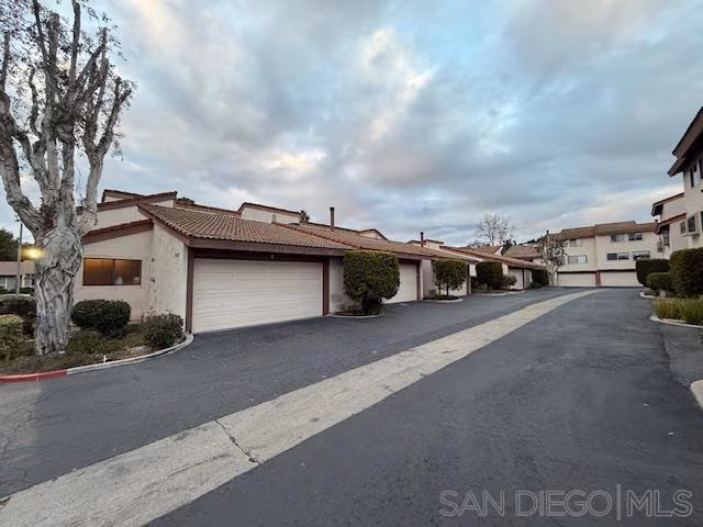 5353 Aztec Dr La Mesa, CA 91942 photo 3