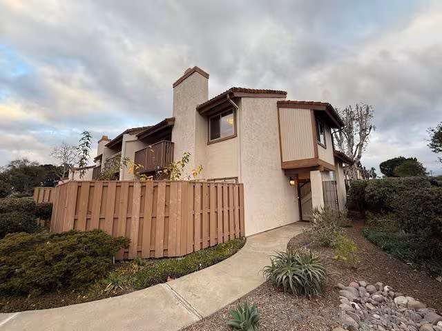 5353 Aztec Dr La Mesa, CA 91942 photo 2