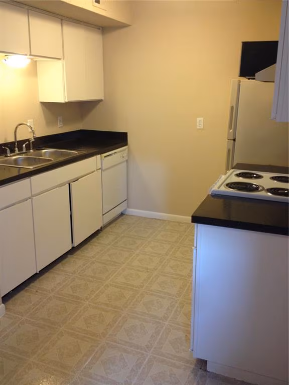 2408 Longview St Austin, TX 78705 photo 3