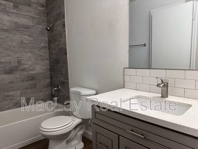 2918 E Roeser Rd Phoenix, AZ 85040 photo 5